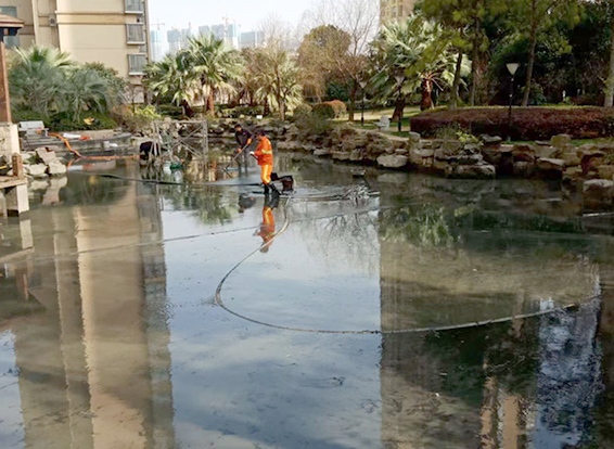 赣县景观池淤泥清理